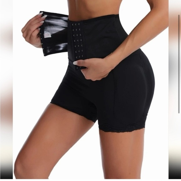 High-Waisted Black Women's Shorts Black Med - Picture 5 of 6